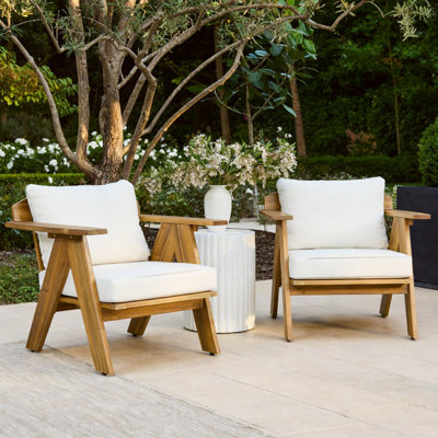 Outdoor Lounge Chair