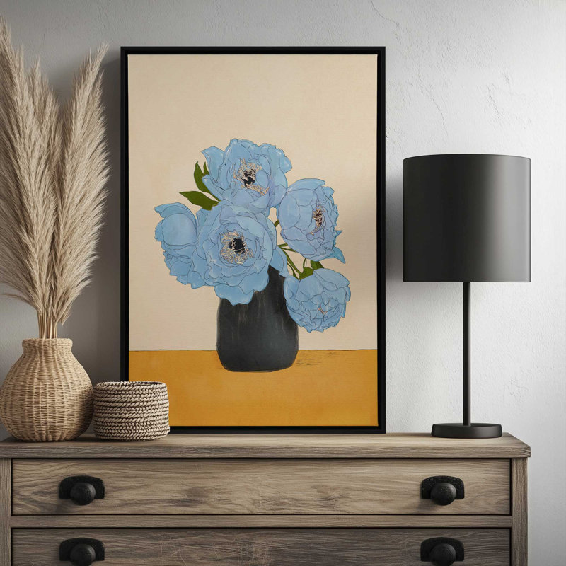 «Bouquet Gift Blue» par Garima Dhawan, reproduction d'art sur toile, H 48 po x l 36 po, Argent argent, Cadre flottant