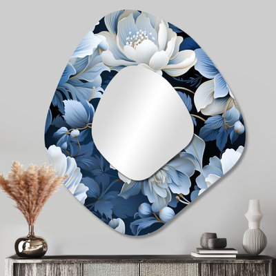 Motif botanique arctique bleu et blanc - grand miroir de forme irrégulière florale, décor de miroir mural asymétrique unique Cottage, impression d'art en métal