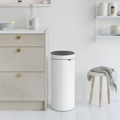 Poubelle à couvercle tactile 8 gallons Brabantia