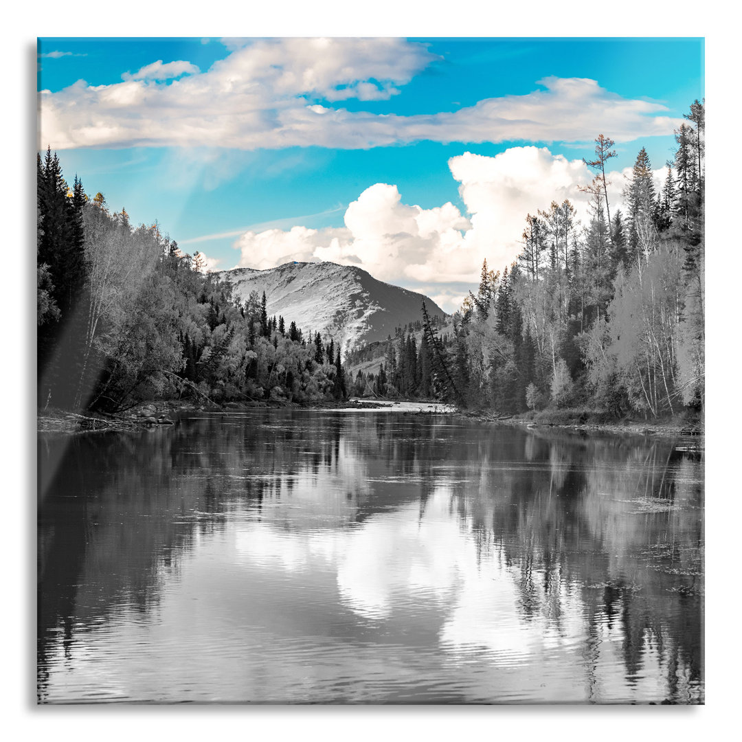 Glasbild Bergsee mit Herbstwald, schwarz-weiß Detail