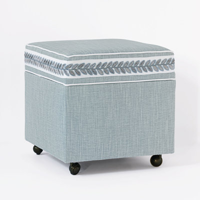 Repose-pieds de rangement carré 19 po Amberlynn