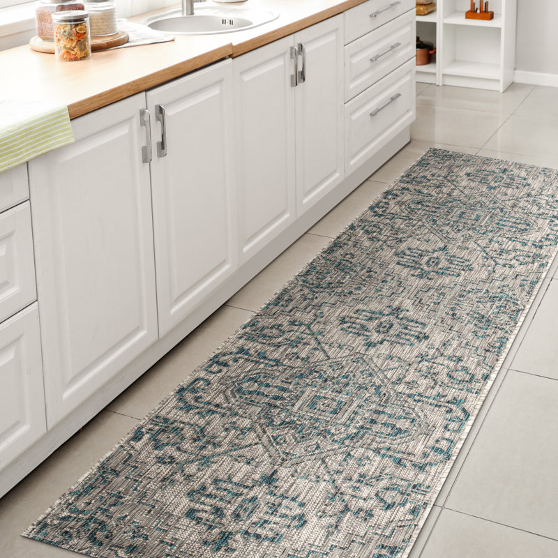 Truman Bohemian Medallion Textured Weave Teal/Gray Indoor/Outdoor Rug, Runner 2'2" x 8'