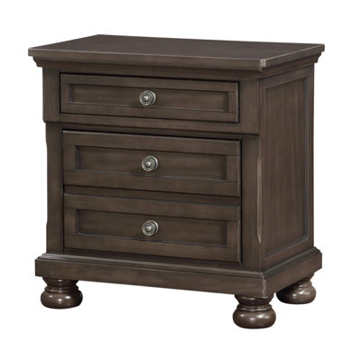 Kynsleigh 29.25'' Tall 3 - Drawer Nightstand