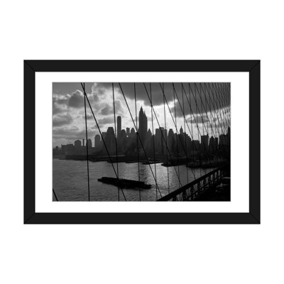 «1950s-1960s Downtown Manhattan Skyline from Brooklyn Bridge Barge in East River NYC USA», reproduction de photo sur toile tendue