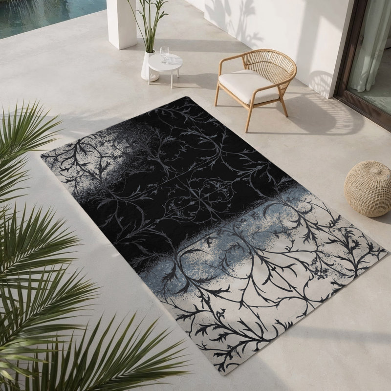 Onyx Frost Indoor And Outdoor Area Rug, Rectangle 5' x 7'