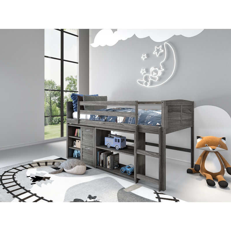 Lit plateforme simple en bois massif avec bibliothèque Karson par Harriet Bee