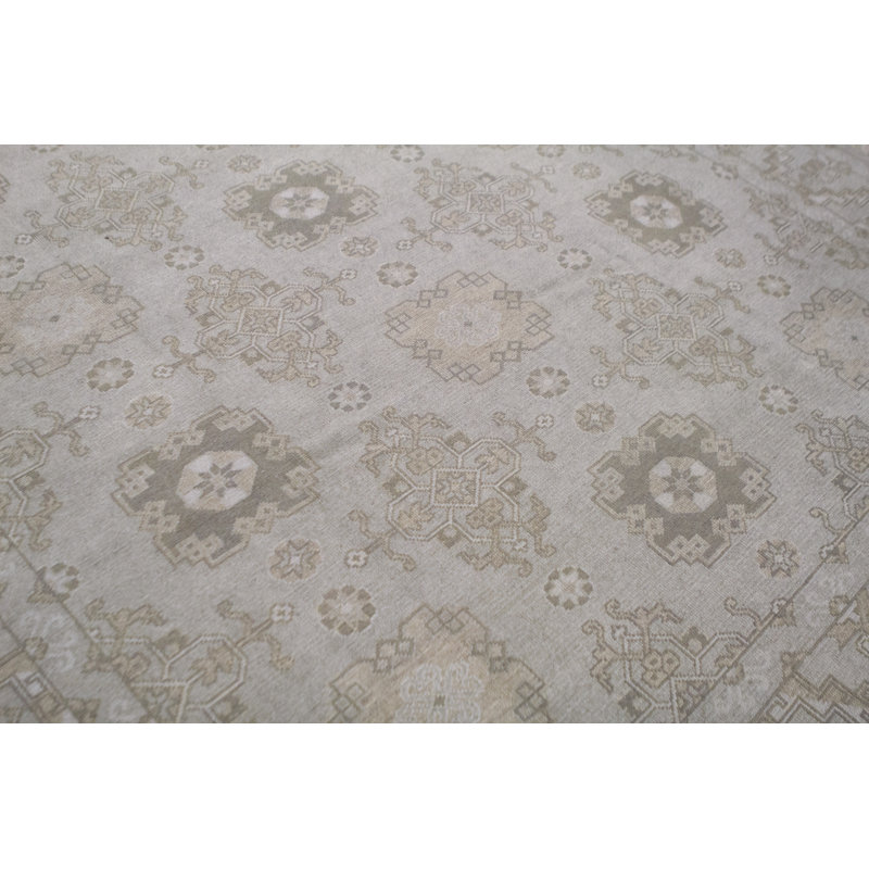 Hand-Knotted High-Quality Green Area Rug