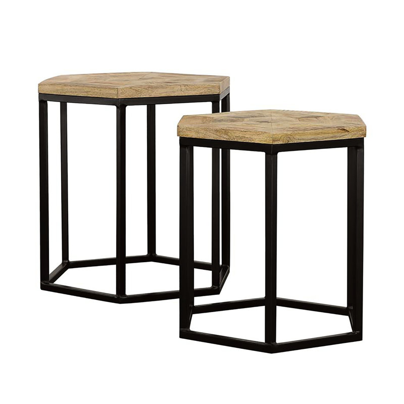 2 tables gigognes géométriques avec des plateaux hexagonaux en bois de manguier et des cadres en métal noir pour les plateaux hexagonaux de café et de bout