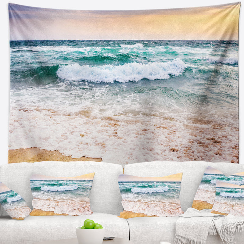  Vagues écumantes éclaboussant la tapisserie de sable, H 32 po x l 39 po