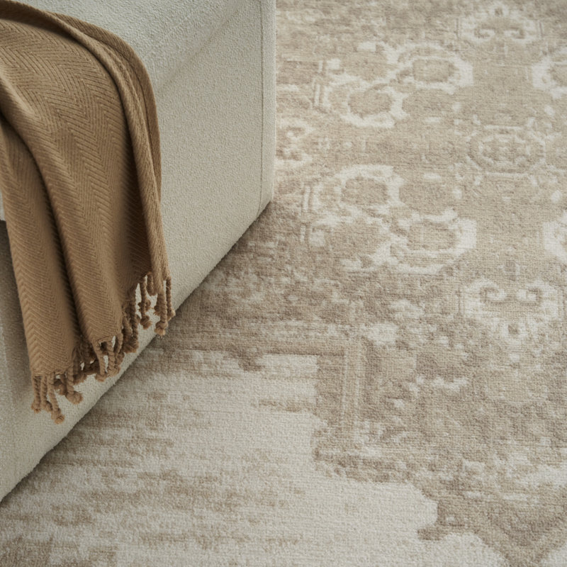 Burnie Oriental Ivory/Beige Area Rug, Round 8'