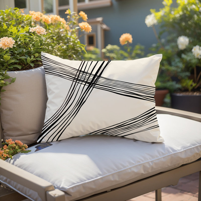 Housse et insert de coussin rectangulaire intérieur / extérieur en polyester filé Cassie, Crème, H 14 po x l 20 po
