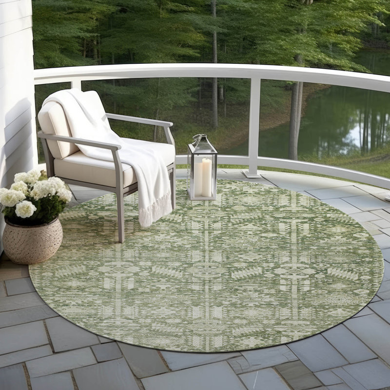 Machine Washable Indoor/Outdoor Xhevrie Aloe Rug, Round 8'