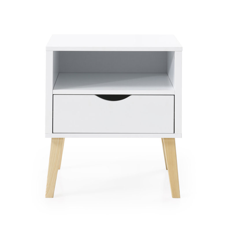 Wauseon 19'' W Nightstand