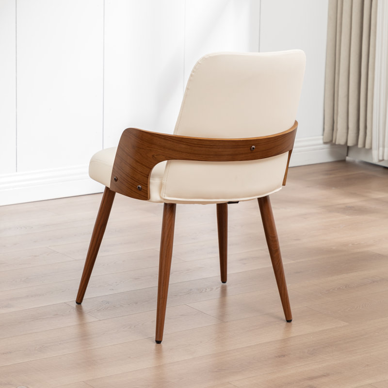 Chaise rembourrée en bois massif Carman, PU Beige