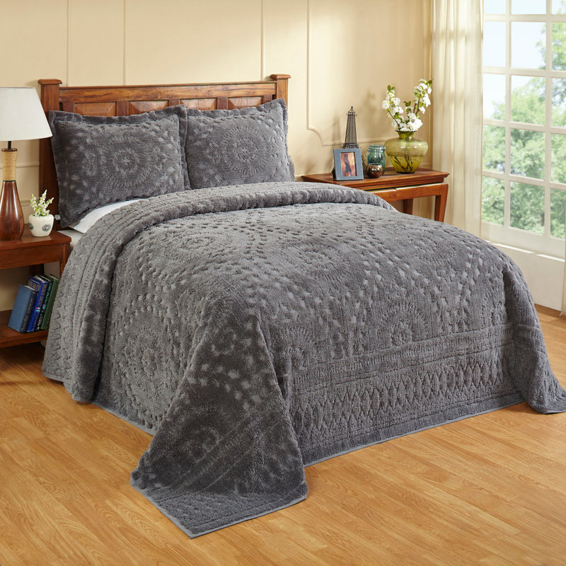 Rio 100% Cotton Chenille Tufted Bedspread, Traditional Medallion Design, Soft Breathable All-Season Machine Washable Coverlet, OEKO-TEX Certified, Full/Double Size, Gray