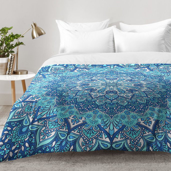 Aimee St Hill Modern & Contemporary Polyester Floral Comforter, Twin XL Comforter + 1 Standard Sham