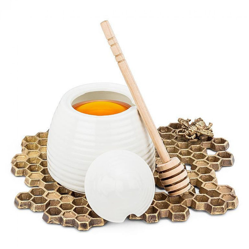 Honeycomb With Bee Trivet