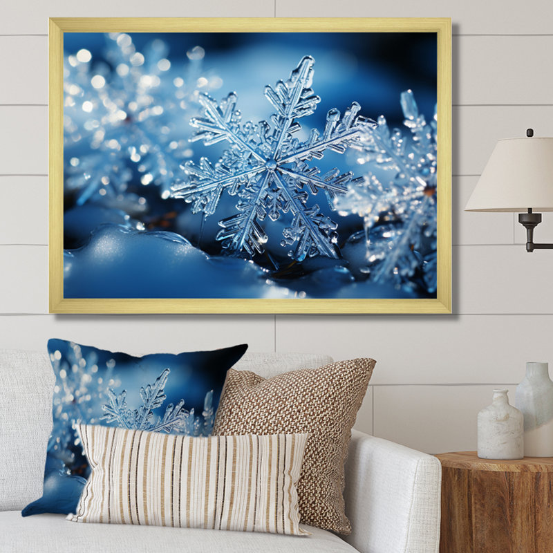«Glimmering Snowflakes II - Winter Landscape», art encadré, Cadre doré, H 34 po x l 44 po x P 1,5 po