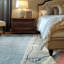 Tapis marocain contemporain multicolore en laine noué à la main Gitlow-977412133