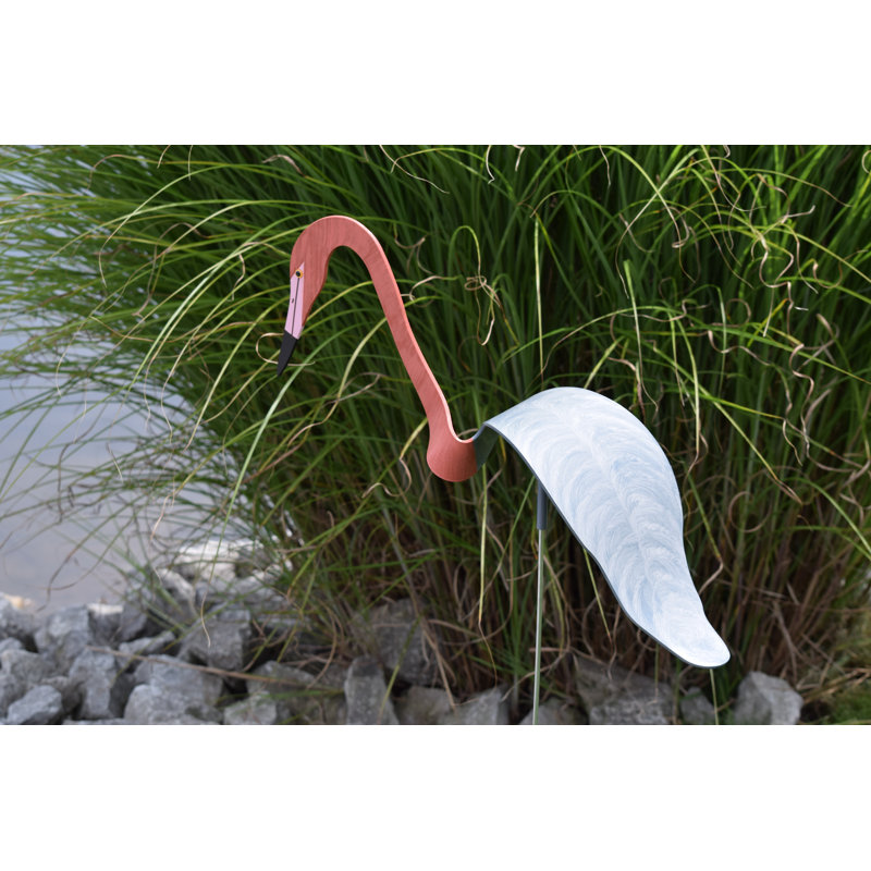 Art de jardin aigrette rougeâtre