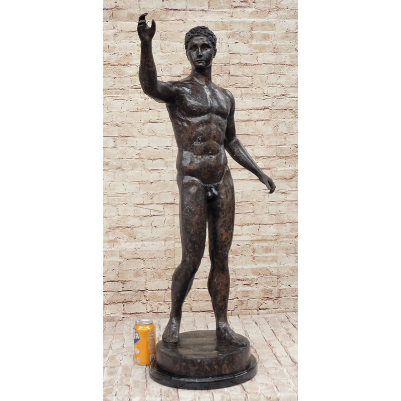 Figurines & Sculptures