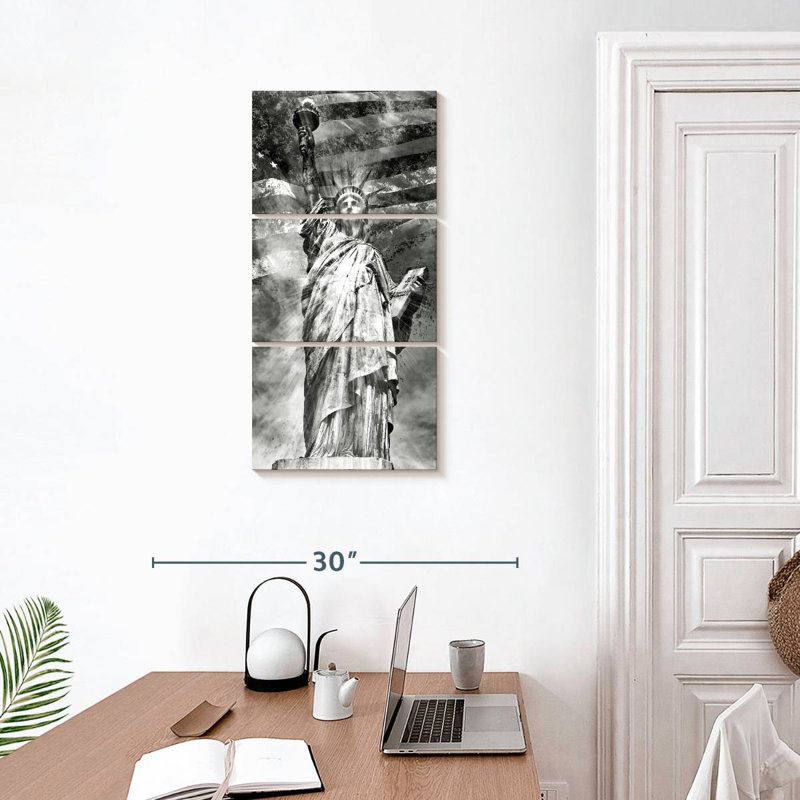 Liberté monochrome, H 32 po x l 15 po