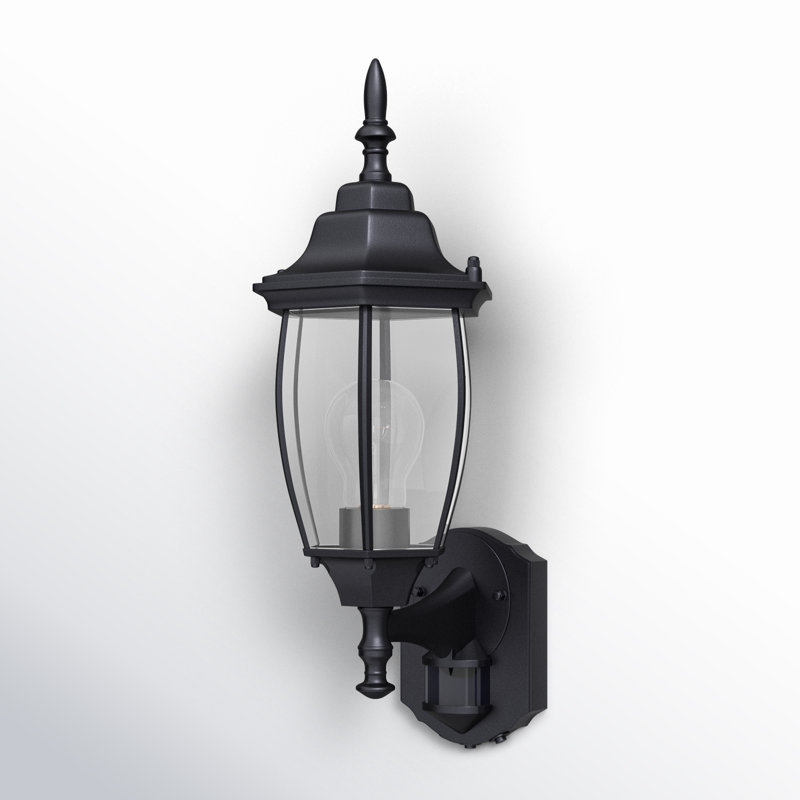 Avalinn Aluminum Wall Light, Black