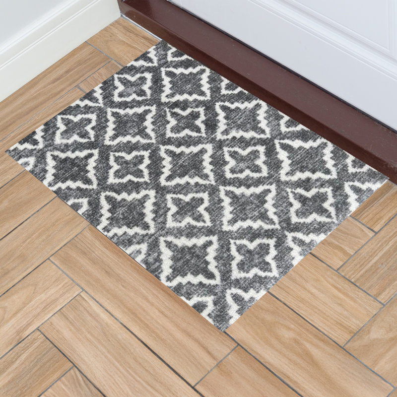 Maltese Gray Small Washable Floor Mat, Rectangle 1'8" x 2'4"