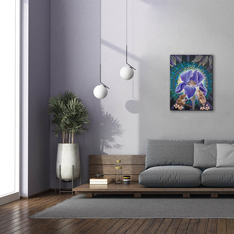  «Small Things, Great Love» par Verena Wild, art mural sur toile, 26 po x 34 po, H 34 po x l 26 po