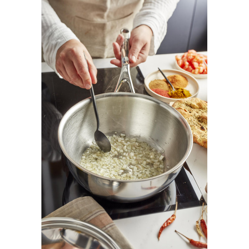 Demeyere Atlantis Stainless Steel Saucier with Lid, 3.5 qt.