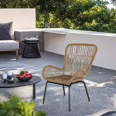 Kyla Outdoor Lounge Chair
