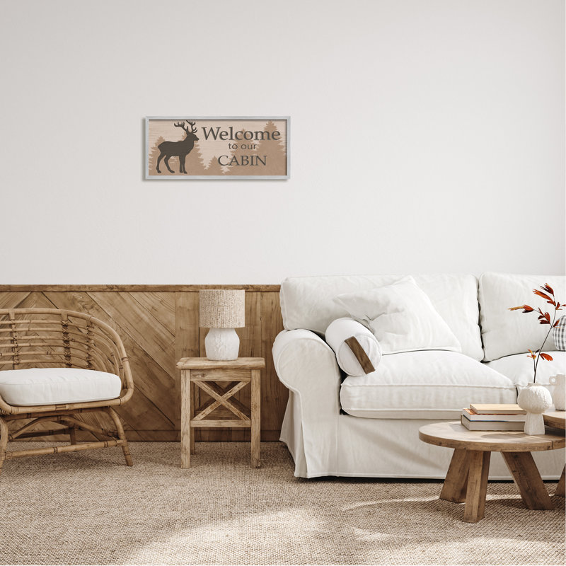«Welcome to Our Cabin Deer Sign» par Annie Lapoint - cadre flottant, impression sur bois, L 24 po x H 10 po x P 1,5 po