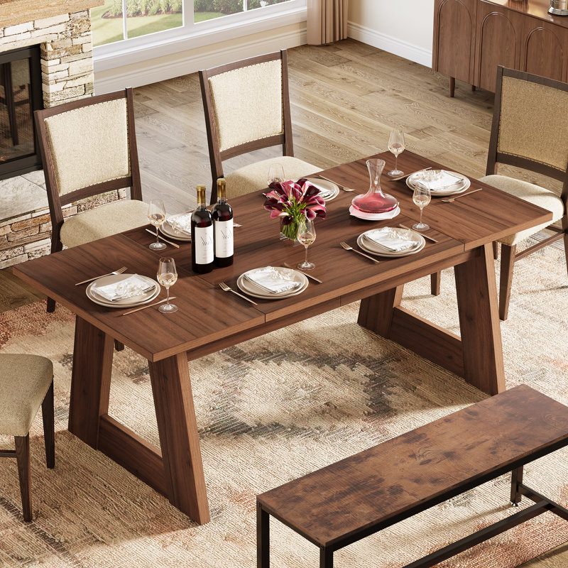 Skyllar Dining Table
