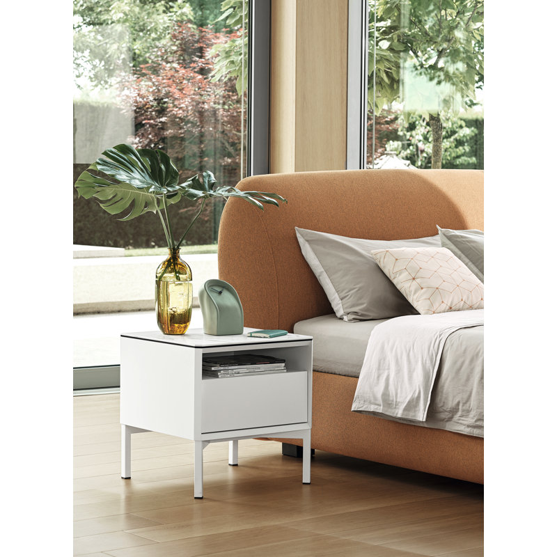 York Nightstand with 1 Drawer and Open Compartment
