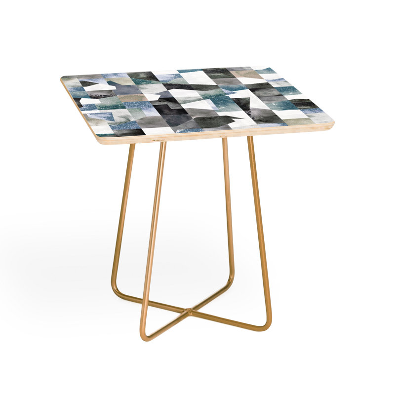table de bout à pieds croisés