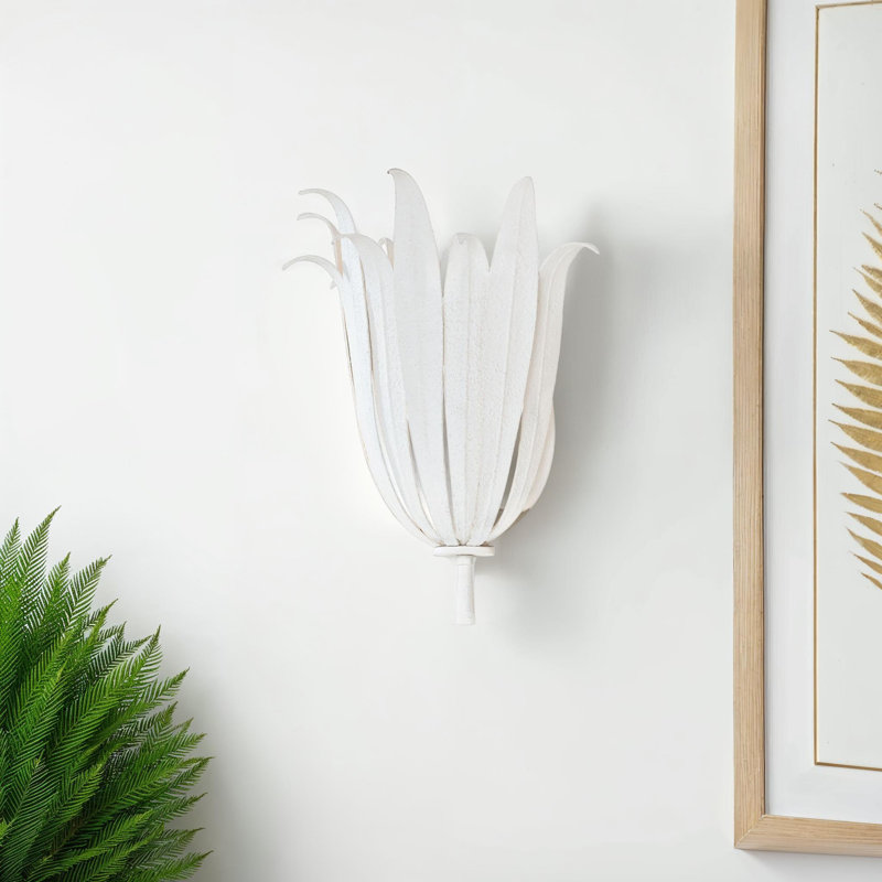 Risborough Steel Wallchiere, Textured White