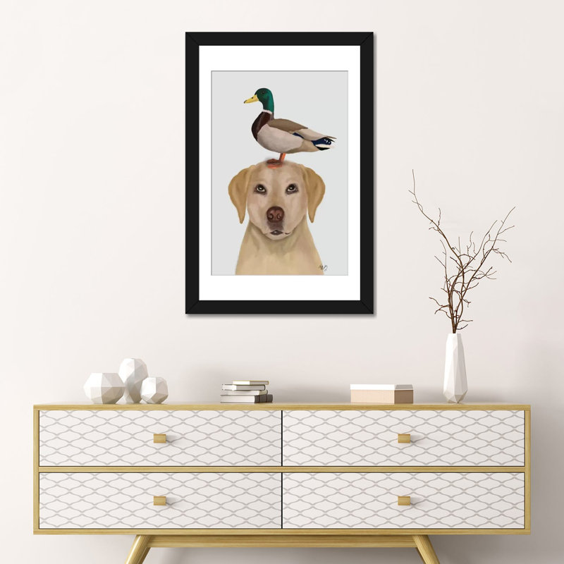 «Labrador and Duck II», impression sur toile, H 24 po x l 16 po x P 1 po, Papier avec cadre noir, Blanc