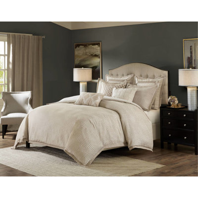 Édredon pour très grand lit 9 pièces, comprenant des motifs de couleur brun clair, des motifs complexes et une couleur durable