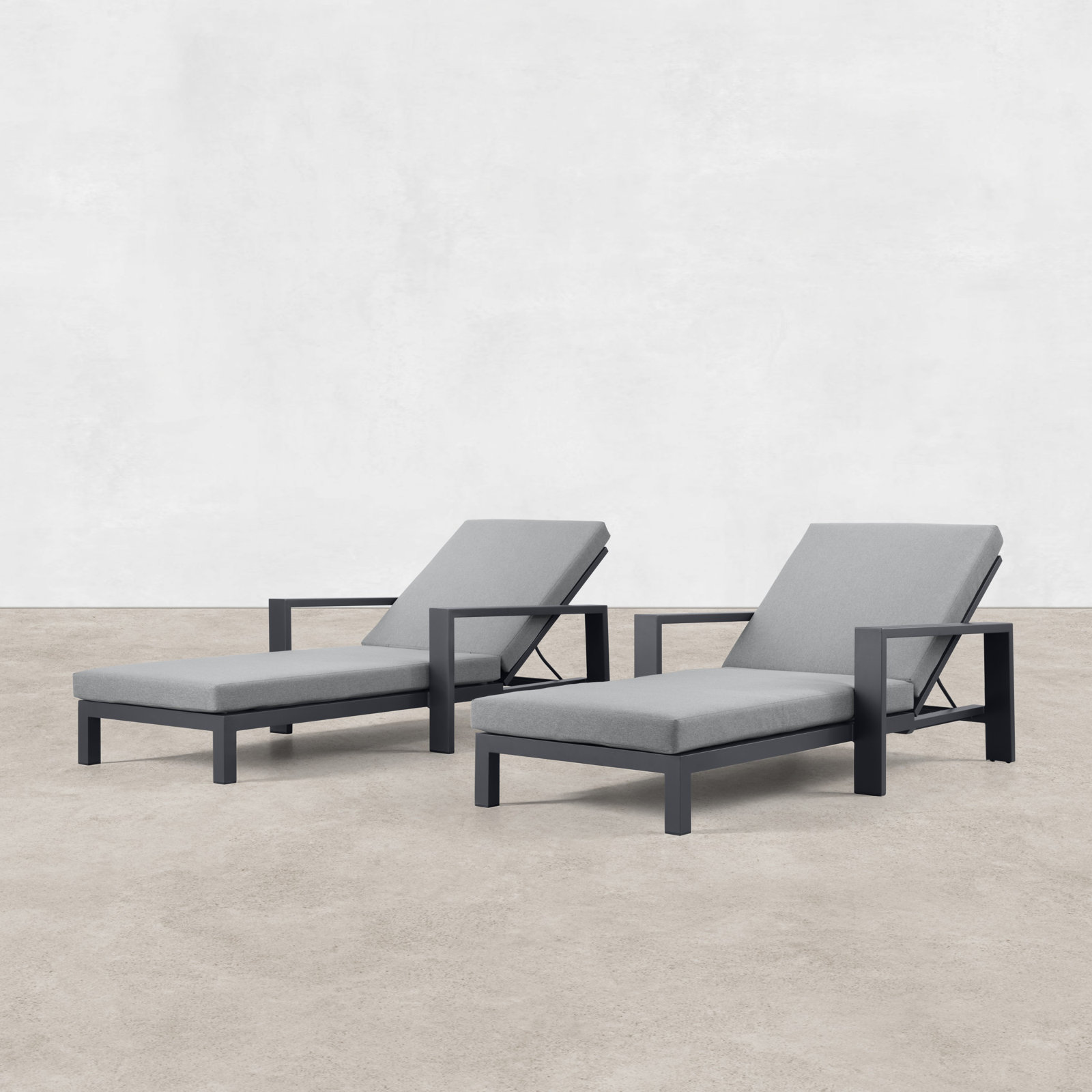 Hoyt 35'' Outdoor Metal Chaise Lounge, Flint Gray Cushion/Slate Black Frame