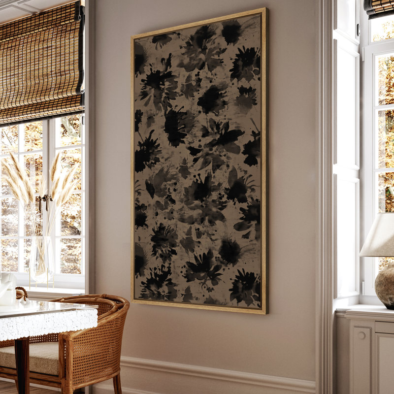 Motif floral moderne à l'encre moderne - motif abstrait botanique noir et taupe - grande impression encadrée sur toile de la chambre principale