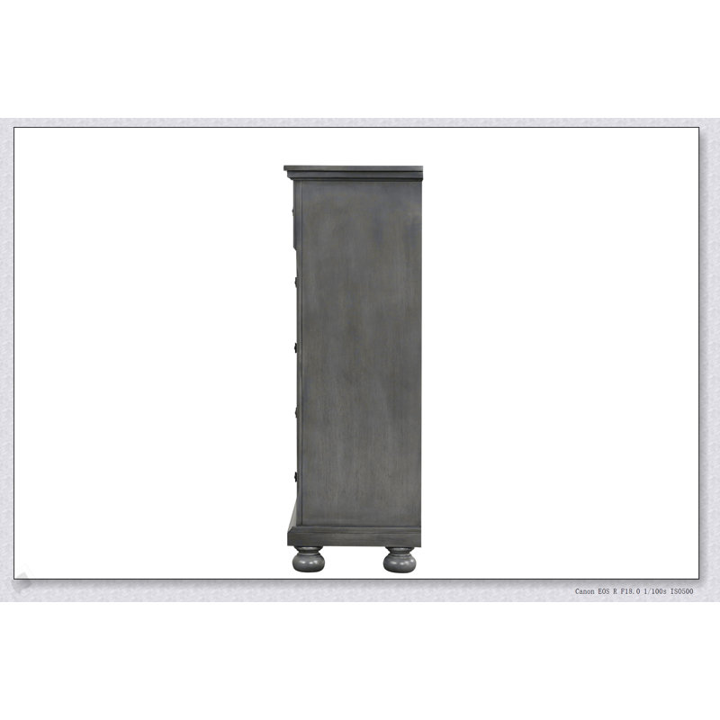 Commode élégante en bois gris avec tiroirs pleine extension et joints en queue d'aronde, parfaite pour les solutions de rangement modernes