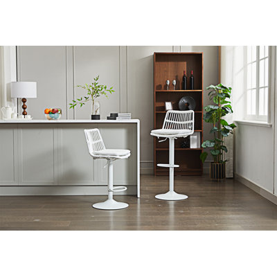 Set Of 2 Rattan Bar Stool