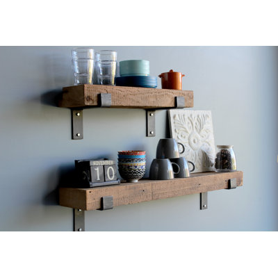 Chumbley 2 Piece Reclaimed Barn Wood Bracket Shelf