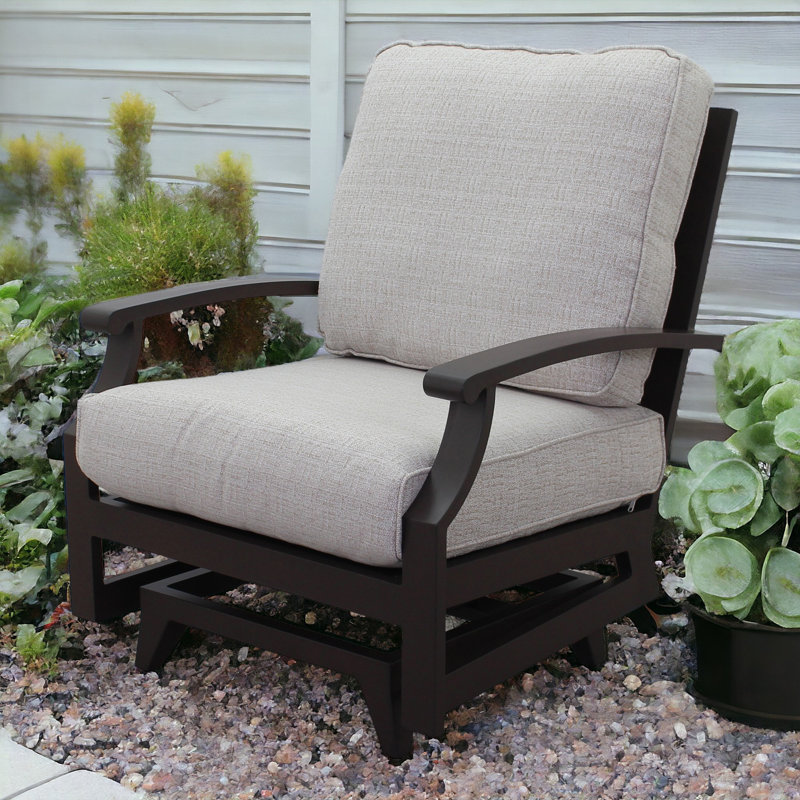 Chaise de patio avec coussins Katlyn