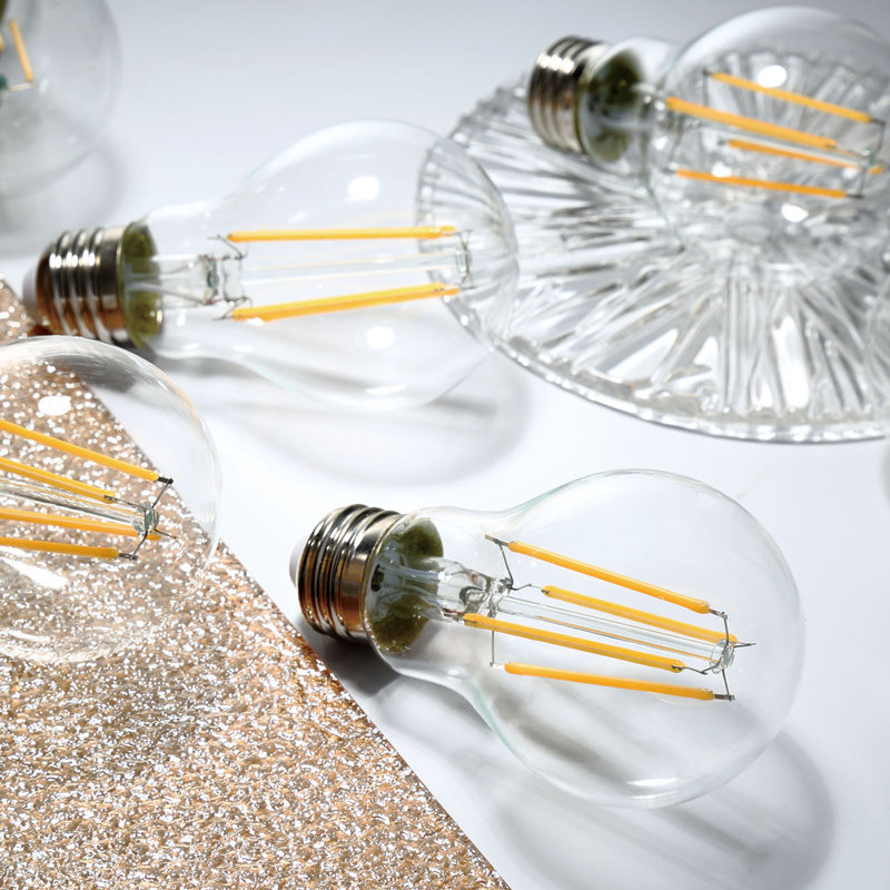 8 W (équivalent à 100 watts), ampoule DEL A19 à intensité variable blanc froid (3000K) E26 / culot moyen (standard)