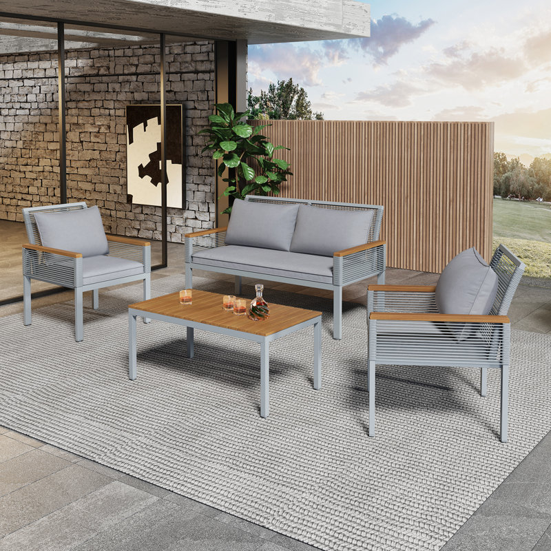 Wicker 4 - Person Garden Lounge Set