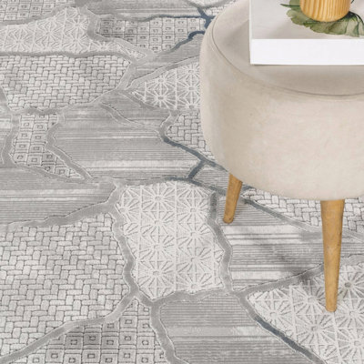 7'10" X 10'6" Area Rug