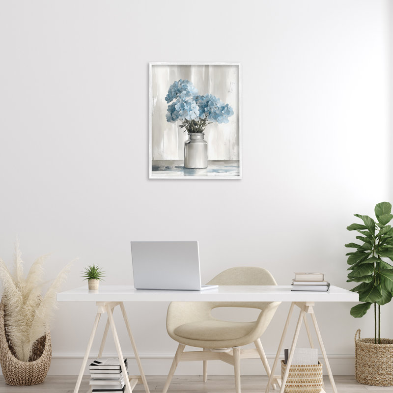 «Blue Cottage Hydrangeas Giclee Art», conception par Annabelle Hall, H 30 po x l 24 po, Giclée encadrée blanc bord de mer