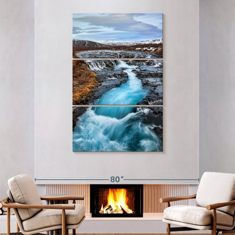 Alvord tourbillonnant en cascades en Islande, H 74 po x l 48 po